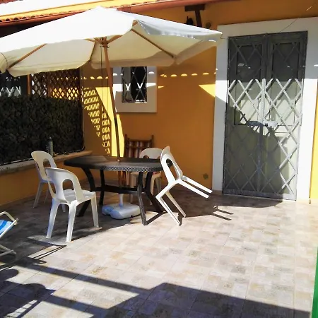 Barone Di Muro 컨트리하우스 토레 델 로소